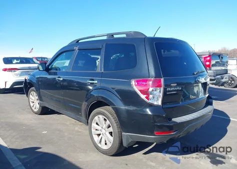 2013 Subaru Forester 2.5X Premium from USA, damaged, VIN JF2SHADC6DH401329